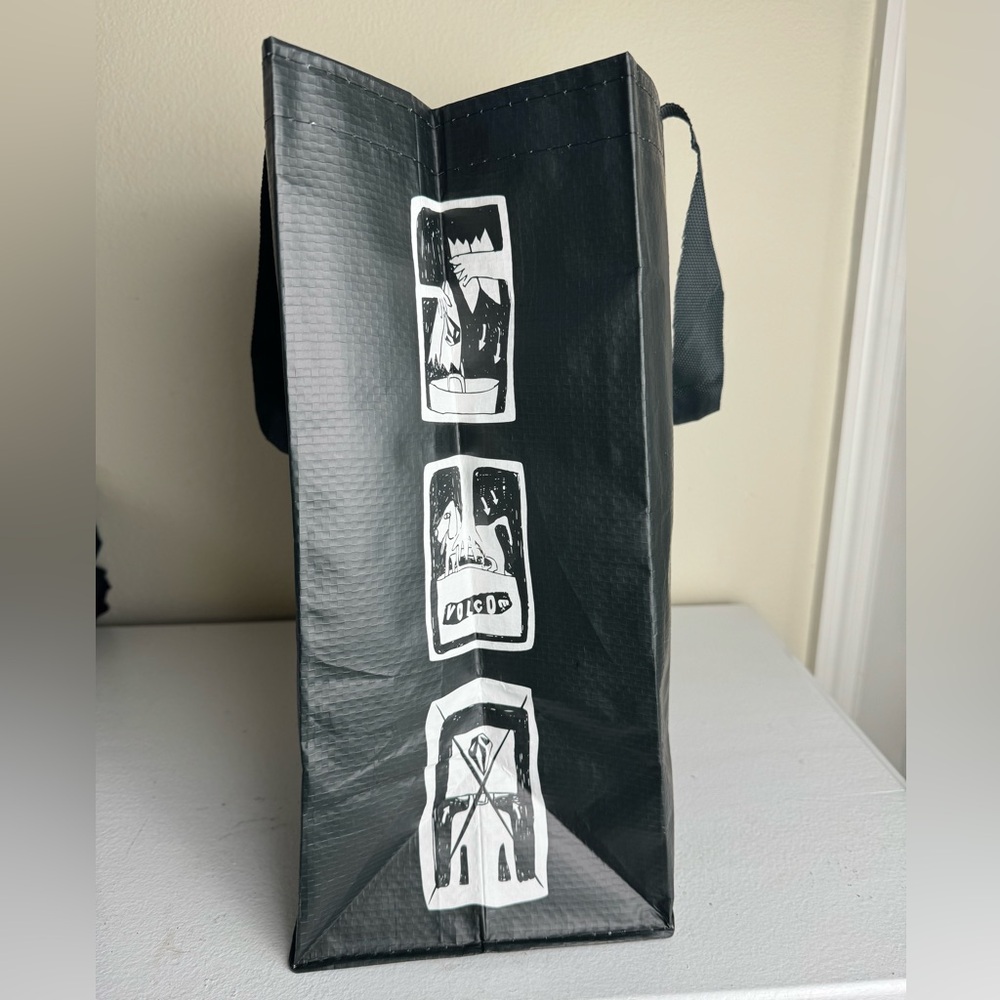 NEW Volcom Logo Black & White Reusable Shopping Tote Gift Bag - Picture 5 of 7